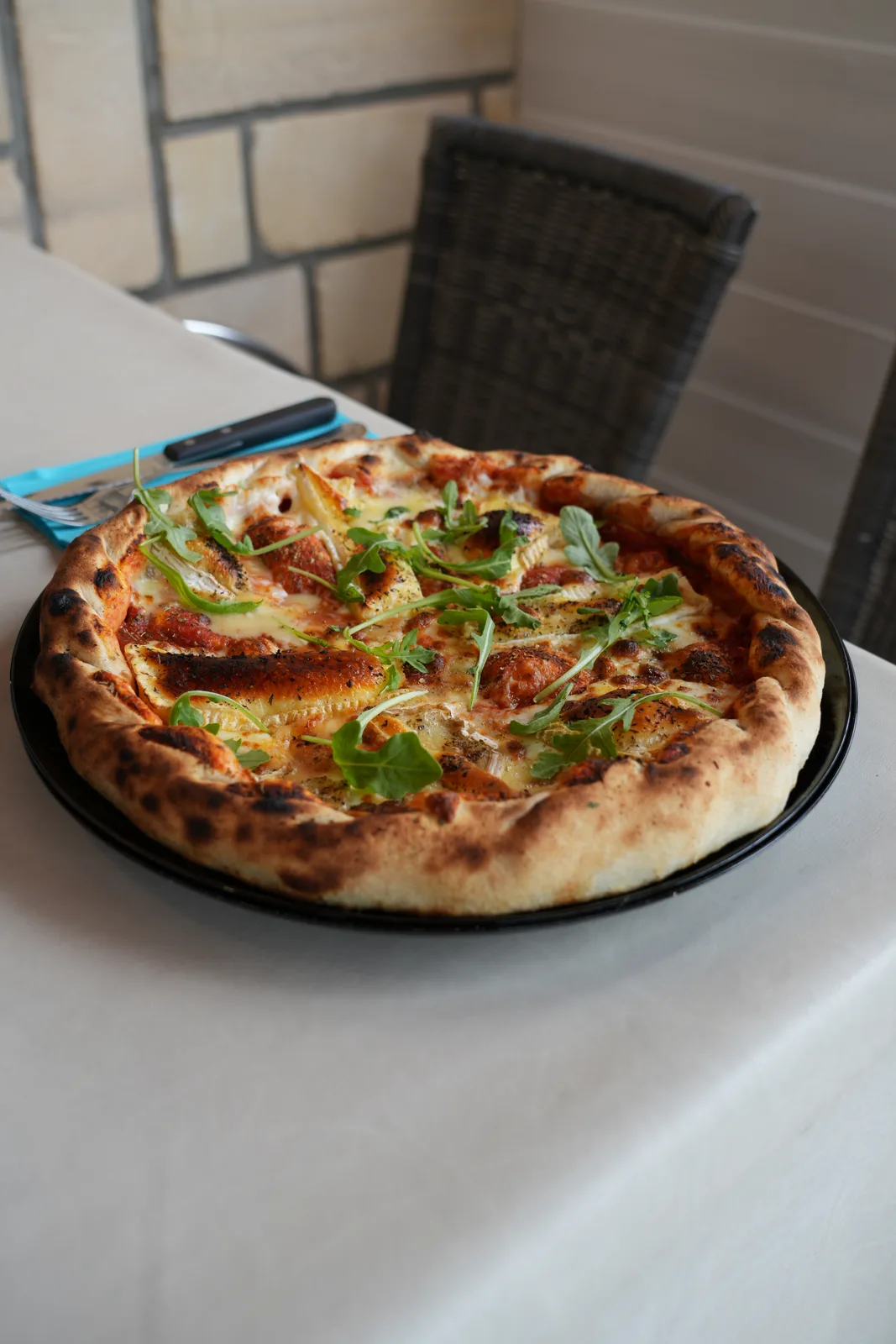 Pizza maison du Novoli prête à être dégustée à Merville-Franceville-Plage